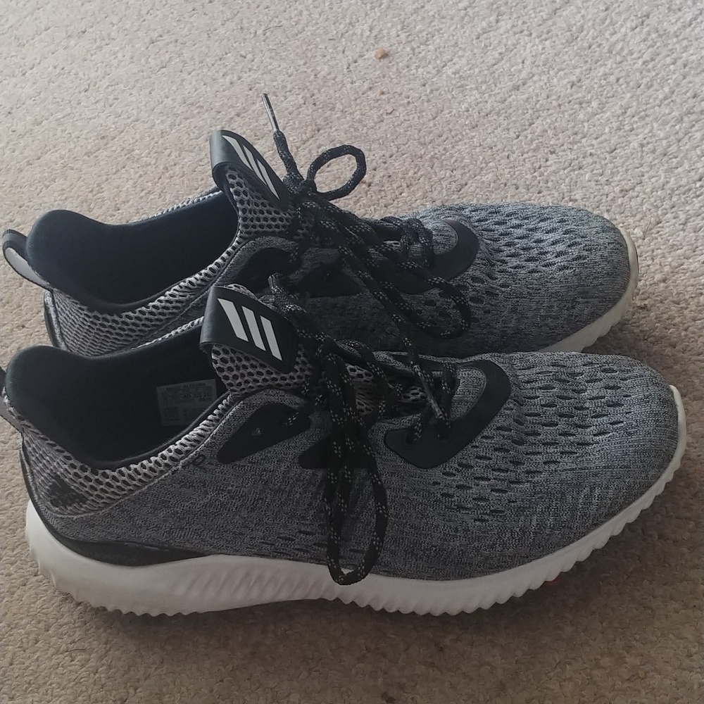 Adidas Alpha Bounce size 8.